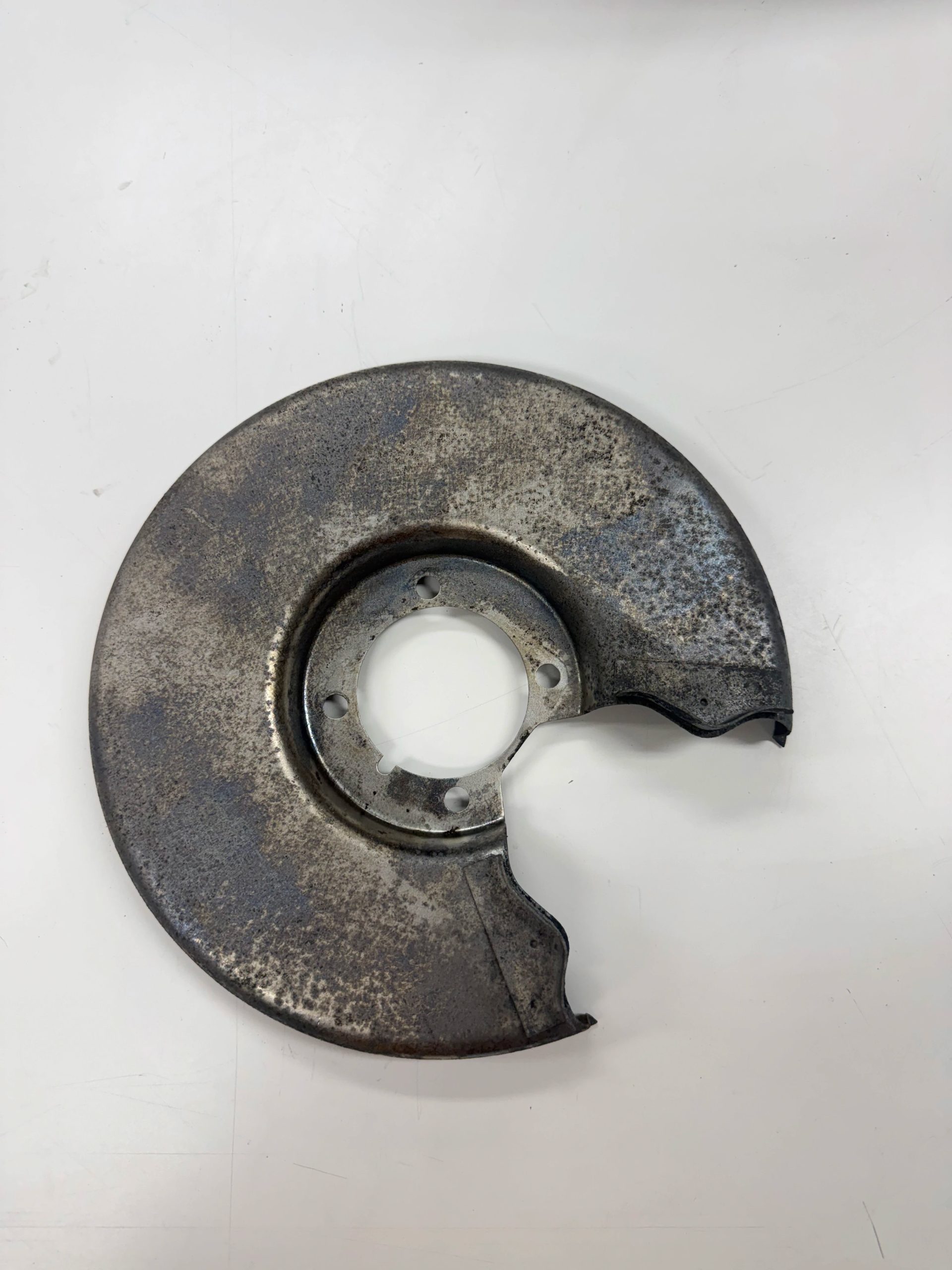 Component after vapor blasting &mdash; clean, even factory finish